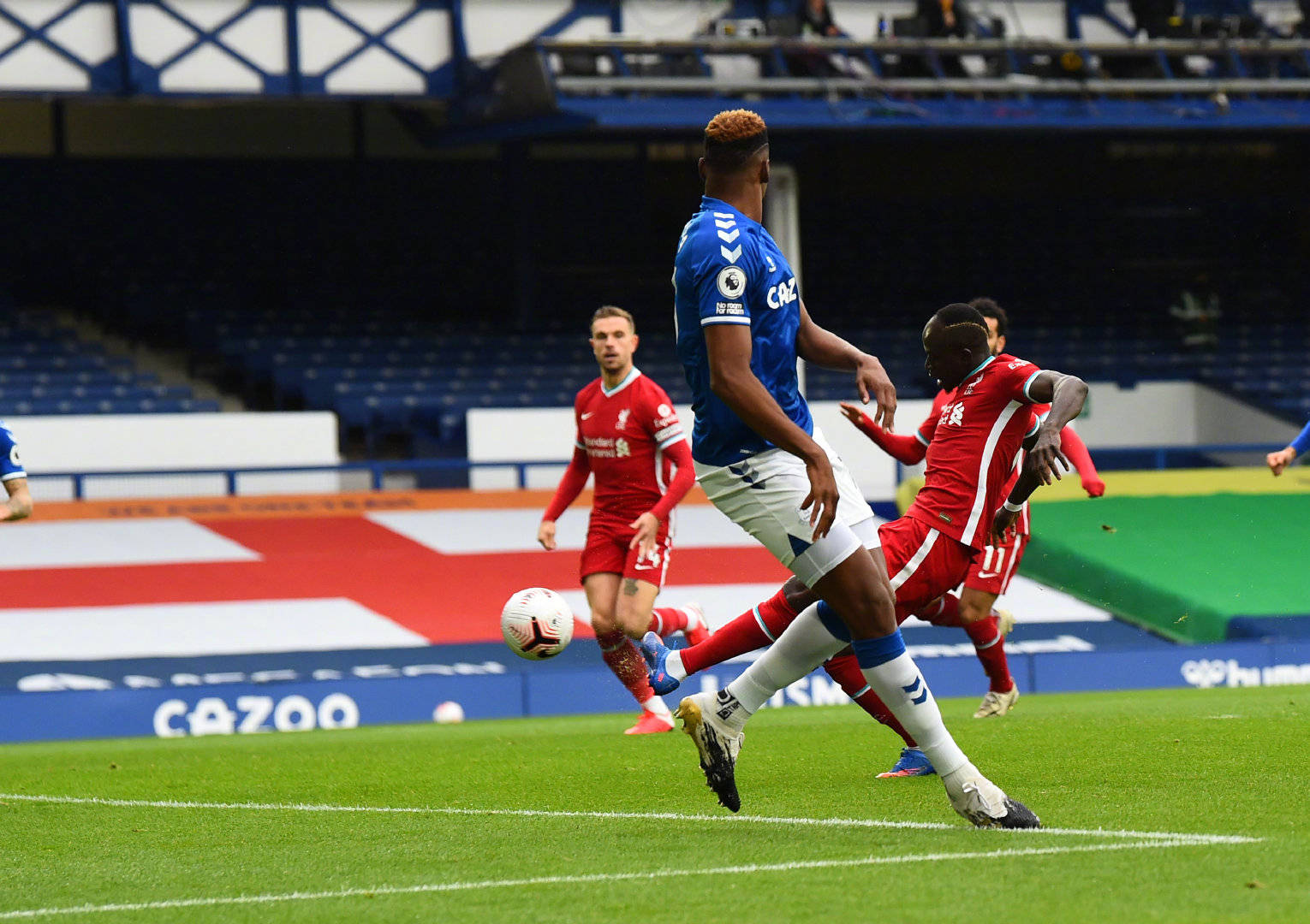 是引人注目 是引人注目