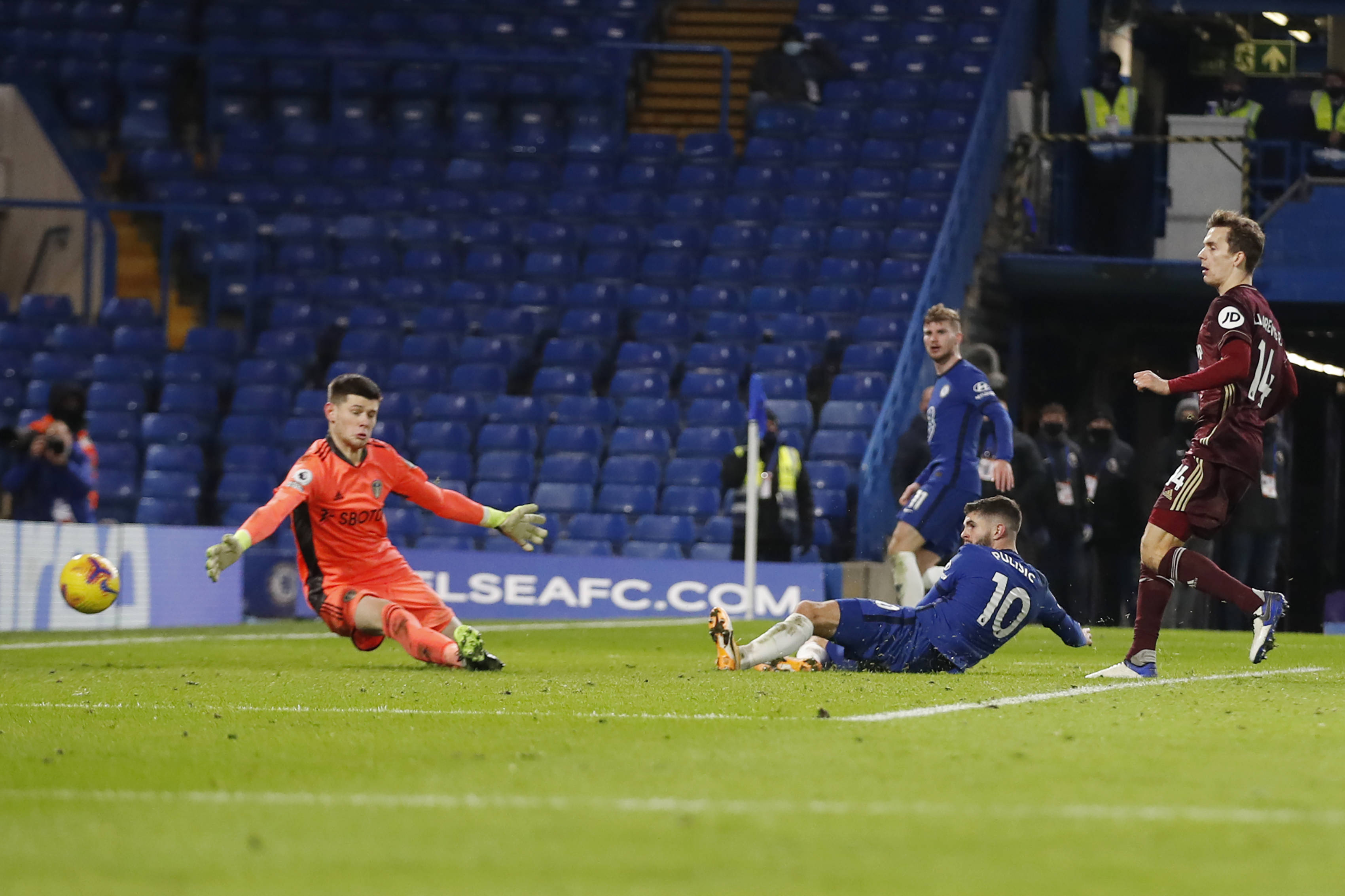 转会谈判纷 转会谈判纷