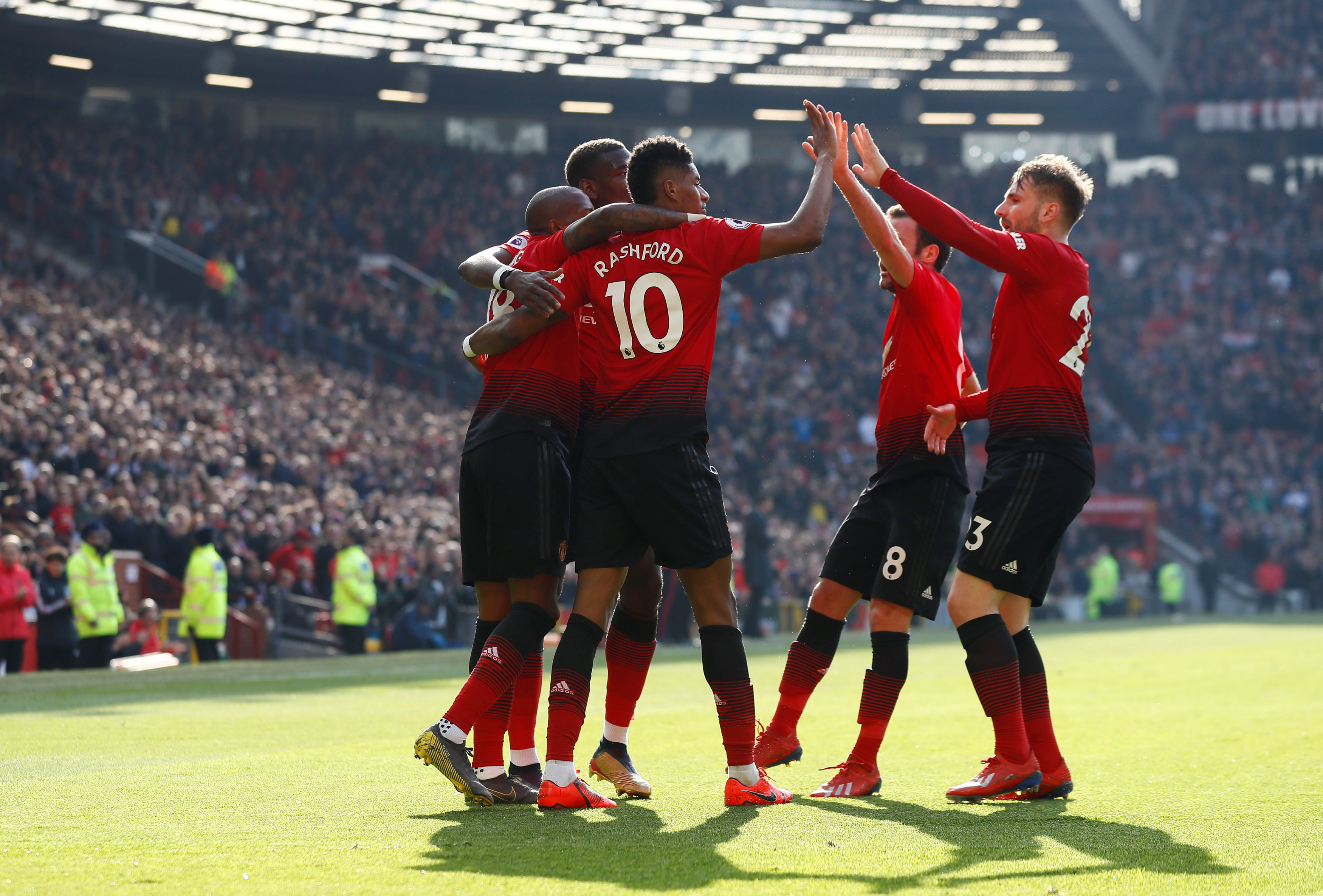 老鹰队在寻 老鹰队在寻